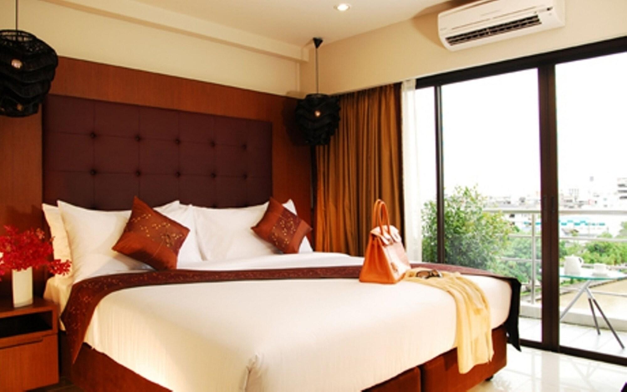 Ziniza The Boutique Service Apartment Bangkok Exterior photo